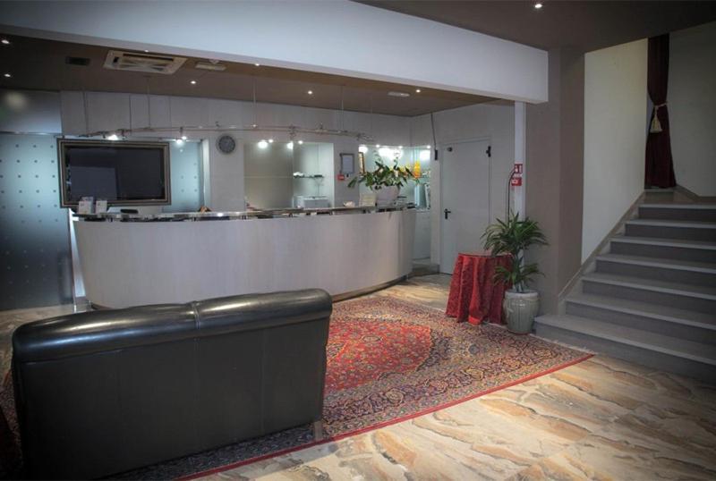 Hotel Genty Rimini Exteriör bild
